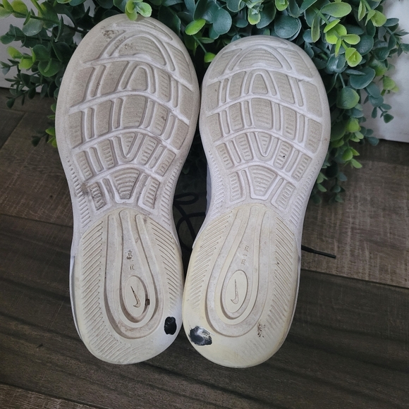 Nike Air Max Axis (GS) Wolf Gray Volt Youth Size 2Y - Picture 7 of 8